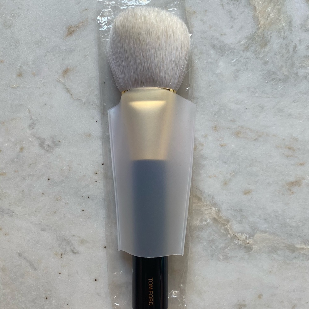 BNIB Tom Ford Powder Brush in #05